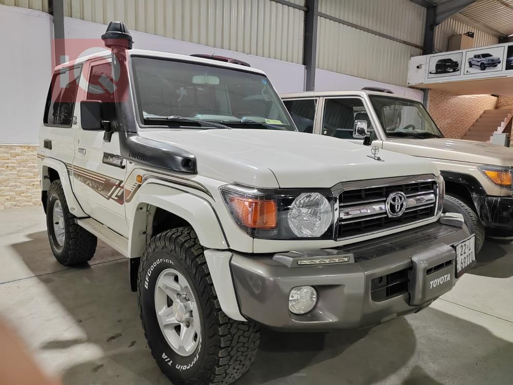 Toyota Land Cruiser 70